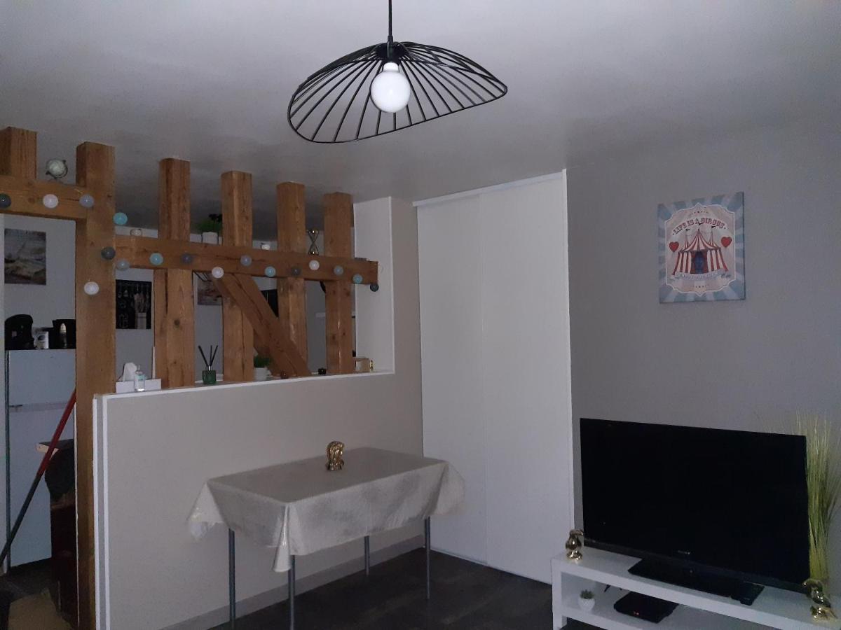Joli Appartement T2 Agglo Troyes Sainte-Savine Exteriör bild