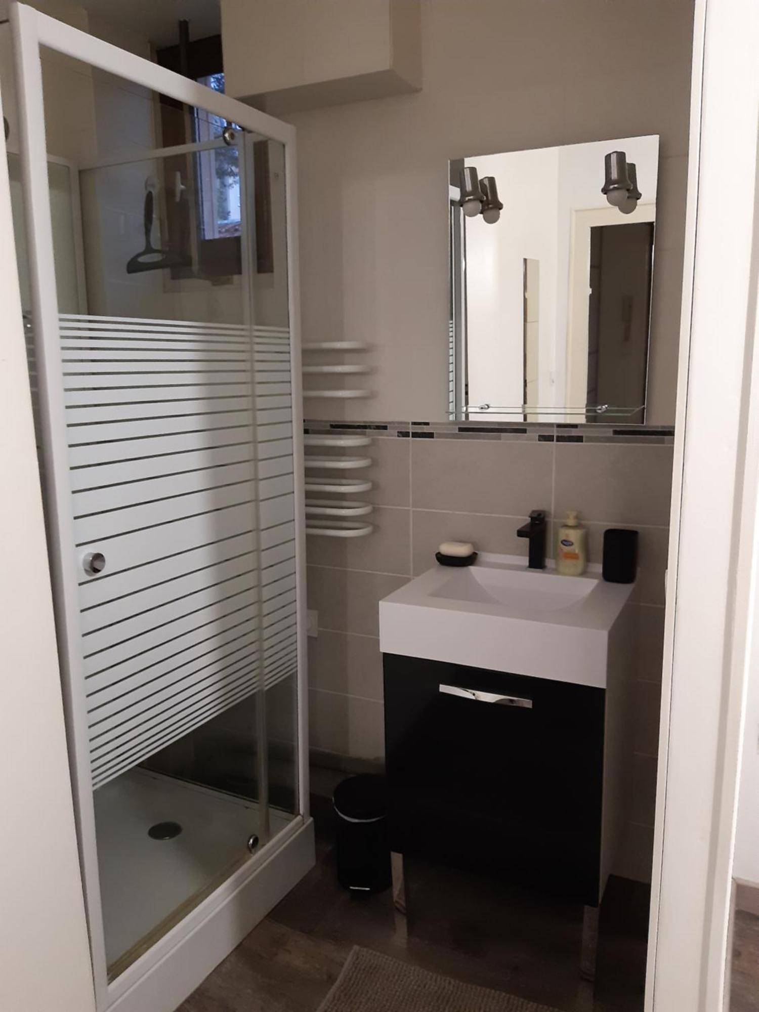 Joli Appartement T2 Agglo Troyes Sainte-Savine Exteriör bild